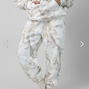 Comfrt white camo sweatpants